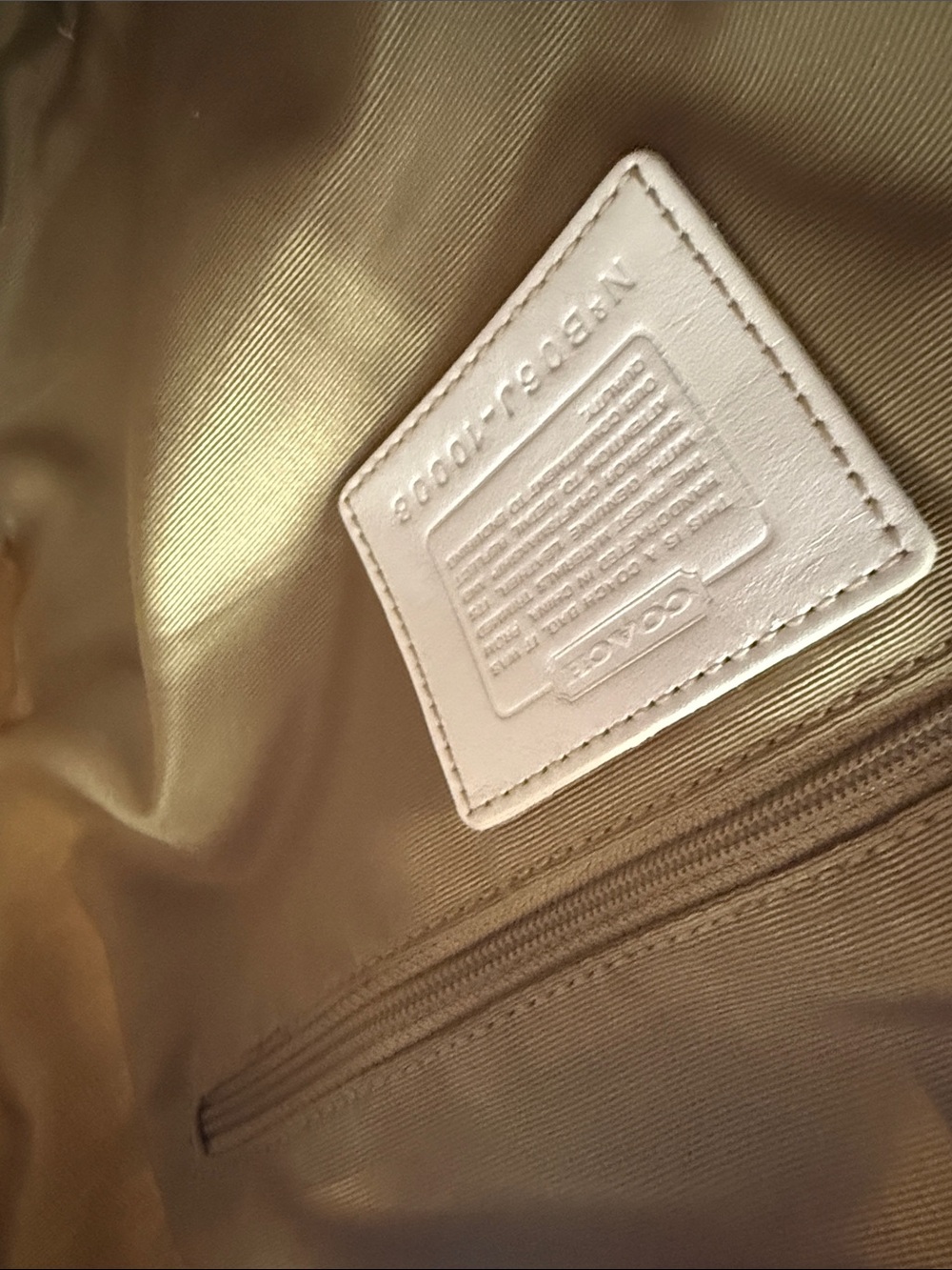 Vintage cream and tan Coach - Picture 11 of 17